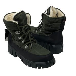 Religious Comfort Black Shearling Lined lug Sole Waterproof Ankle Boots Size 6